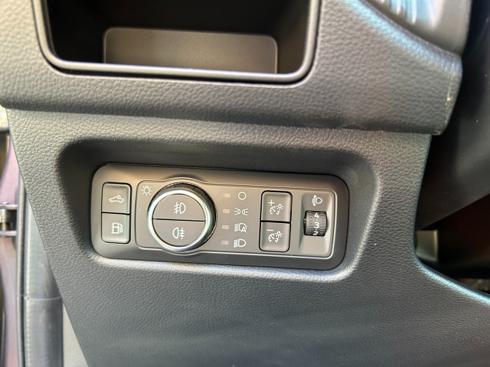 2.3 EcoBoost Hybrid (PHEV) XLT na operativní leasing