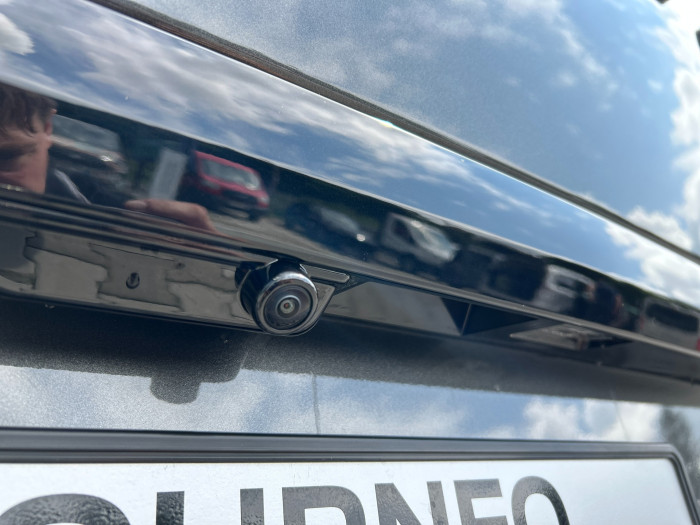 Titanium X L1 2.5 PHEV 171kW na operativní leasing