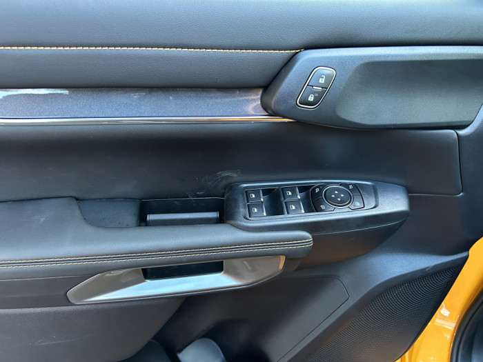  WILDTRAK 2.3 Hybrid PHEV 205kW na operativní leasing