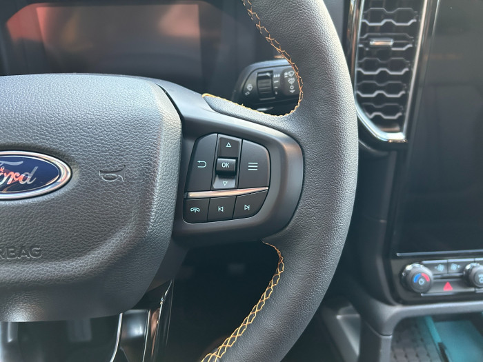  WILDTRAK 2.3 Hybrid PHEV 205kW na operativní leasing