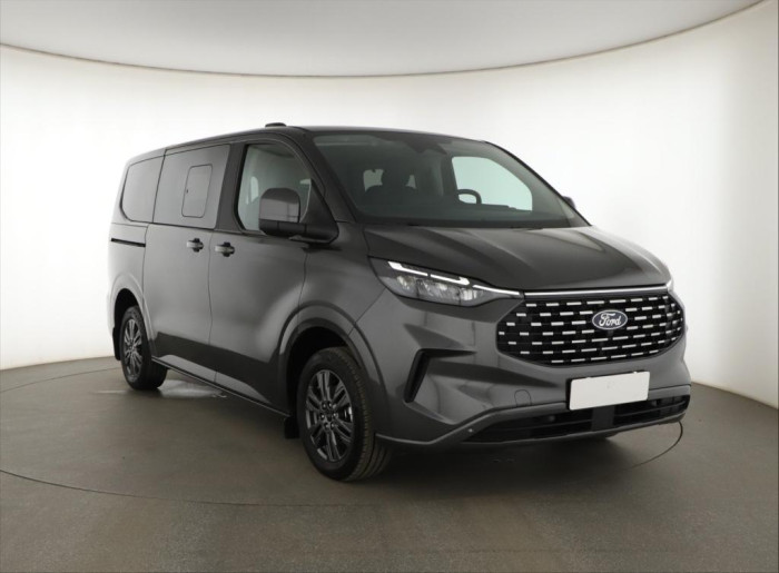 Ford Tourneo Custom Titanium 2.0 EcoBlue 125 kW Automat na operativní leasing