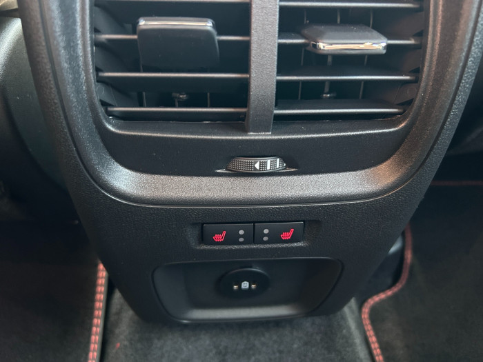 2.5Hybrid PHEV 178kW Titanium na operativní leasing