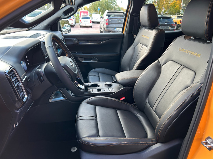  WILDTRAK 2.3 Hybrid PHEV 205kW na operativní leasing