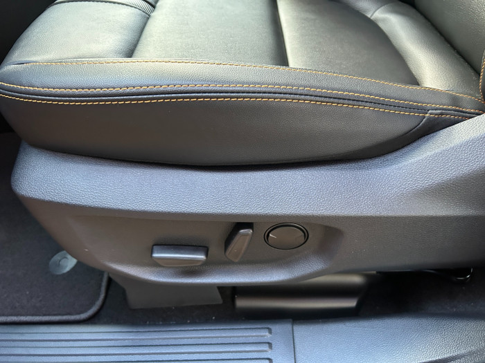  WILDTRAK 2.3 Hybrid PHEV 205kW na operativní leasing