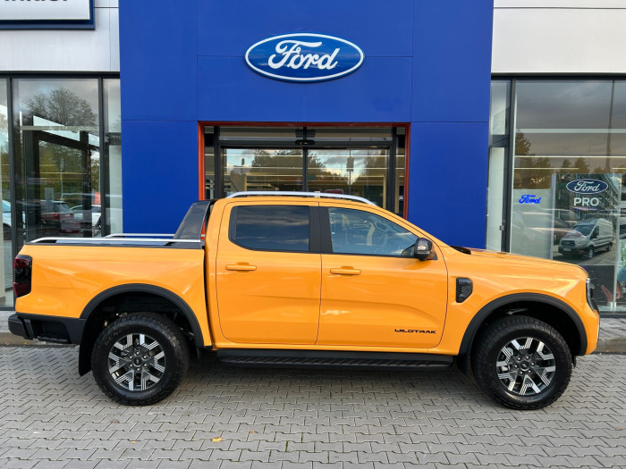 WILDTRAK 2.3 Hybrid PHEV 205kW na operativní leasing