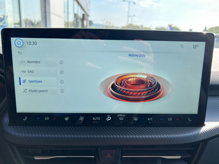 2.5Hybrid PHEV 178kW Titanium na operativní leasing