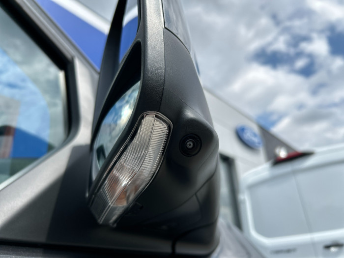 Titanium X L1 2.5 PHEV 171kW na operativní leasing